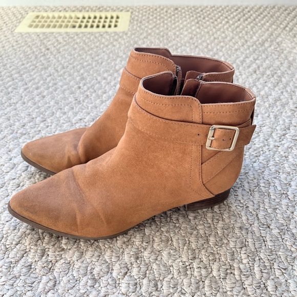 Forever 21 faux suede ankle length boots - Picture 4 of 4